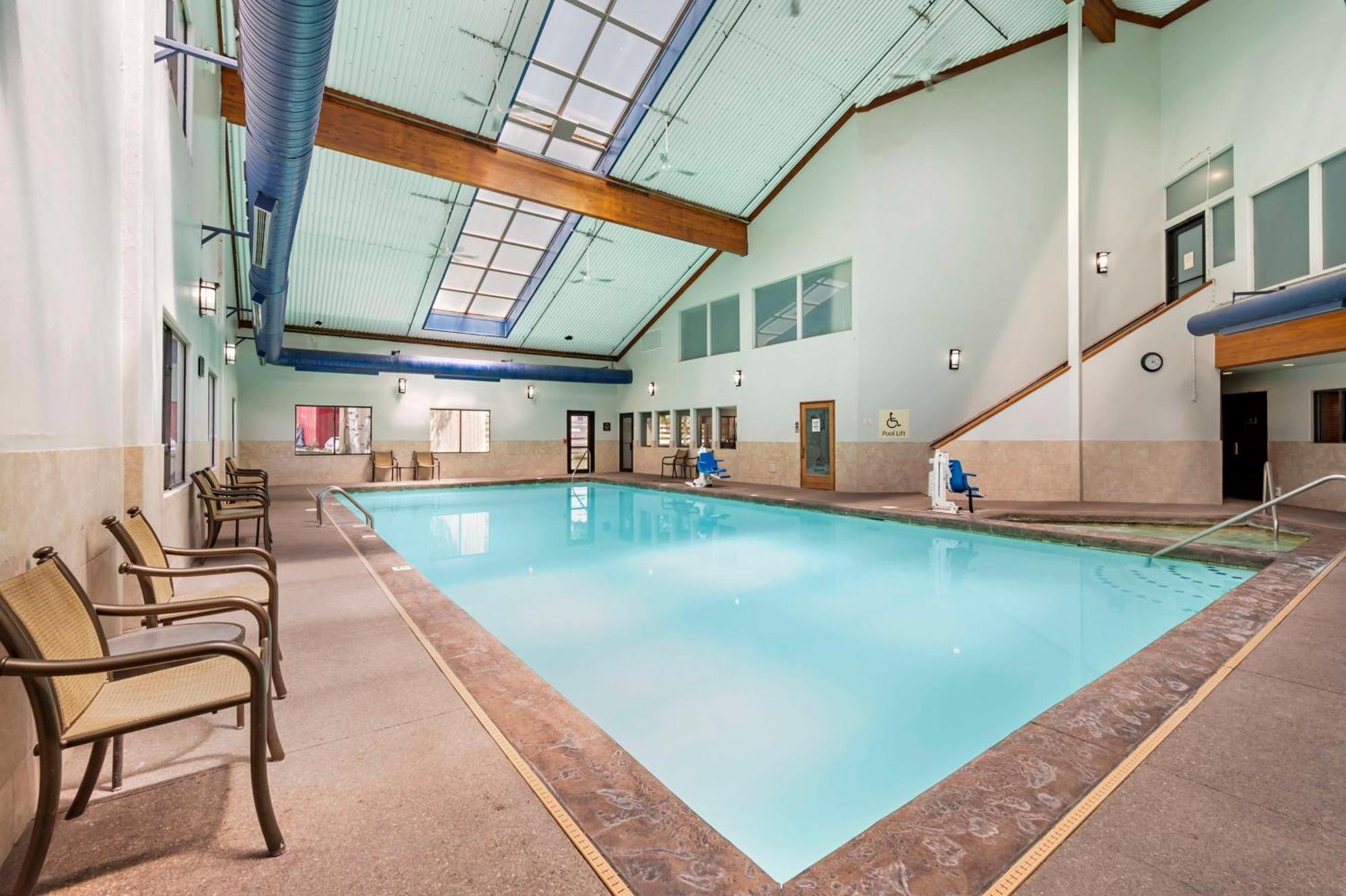 Best Western Plus Eagle Vail Airport Exterior foto